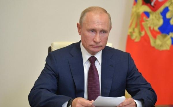 Путин считает самой востребованной в России профессию психотерапевта 