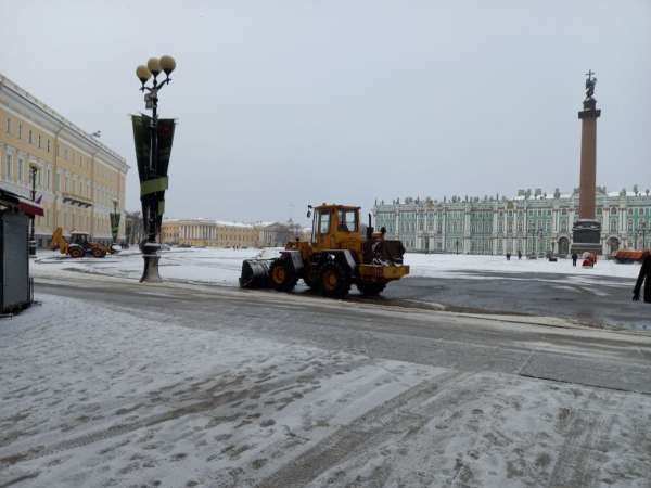 Колесов: к Петербургу подбираются шторм и метель
