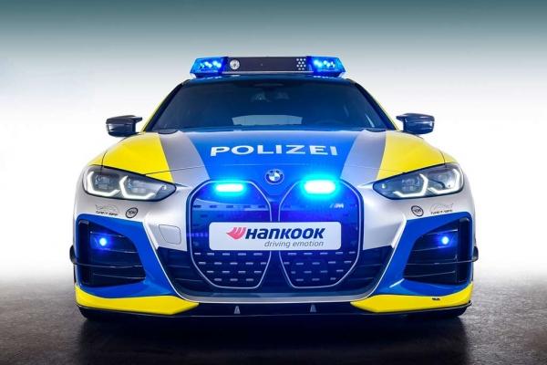 Представлен «полицейский» вариант BMW i4 от немецкой мастерской AC Schnitzer
