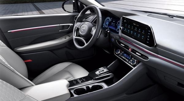 Рестайлинговая Hyundai Sonata показалась на свежих фото: у седана будет новый имидж