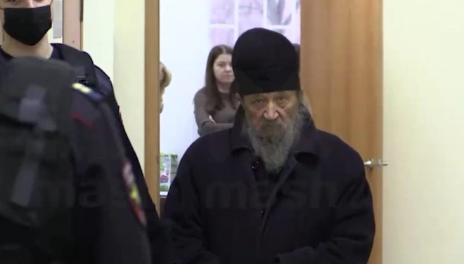 85-летнего игумена Анатолия Суворова арестовали на два месяца по делу о растлении0