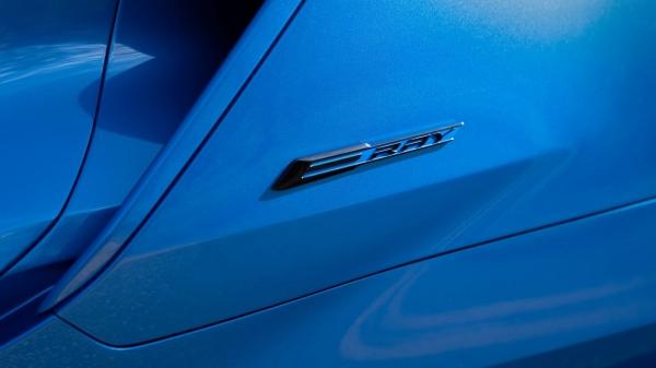 Chevrolet Corvette E-Ray: полноприводный гибрид на базе старого нижневального V8
