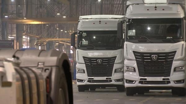 Без Запада: с конвейера КамАЗа сошли первые серийные грузовики К5
