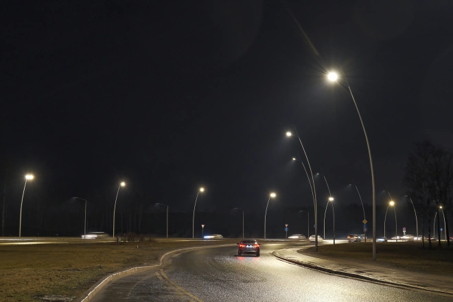 Дорогу в Пулково осветили светодиодные фонари