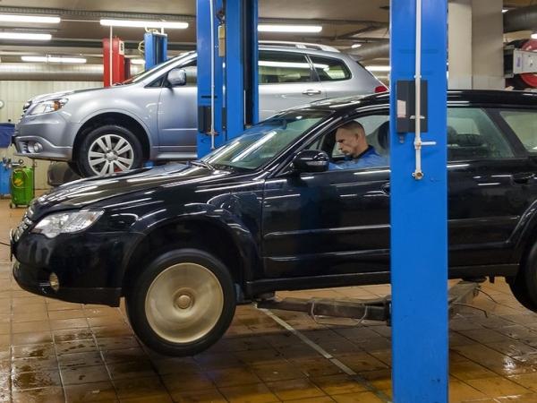 Автодилеры вынуждены ремонтировать гарантийные машины за свой счет