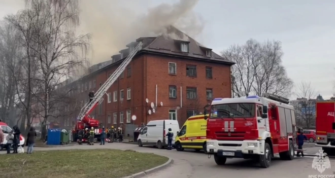 В Калининграде произошел пожар на мансарде жилого дома0