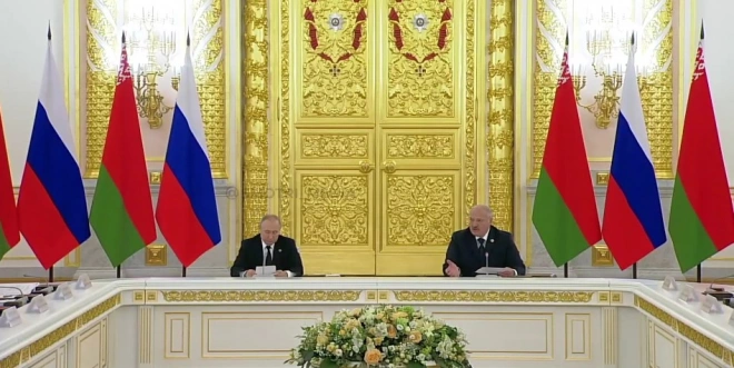 Президент Белоруссии Лукашенко заявил, что с Украины в республику идет поток оружия0