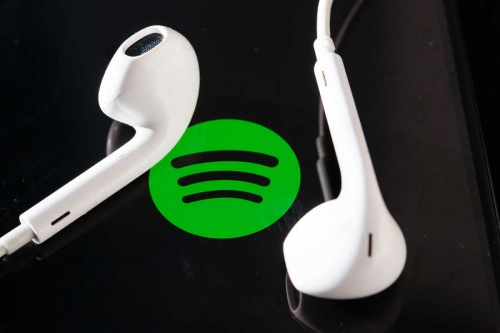 Сервис Spotify удалил десятки тысяч песен, созданных искусственным интеллектом 