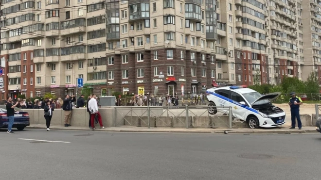 Массовое ДТП с авто полиции произошло на Савушкина