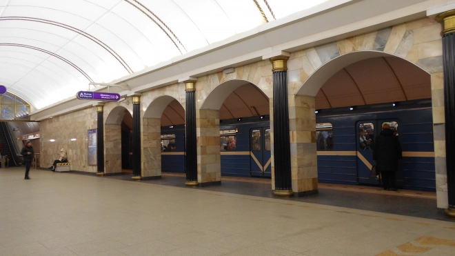 В Петербурге с 27 на 28 мая метро метро будет работать круглосуточно