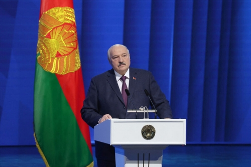 В окружении Лукашенко утверждают, что у него грипп 