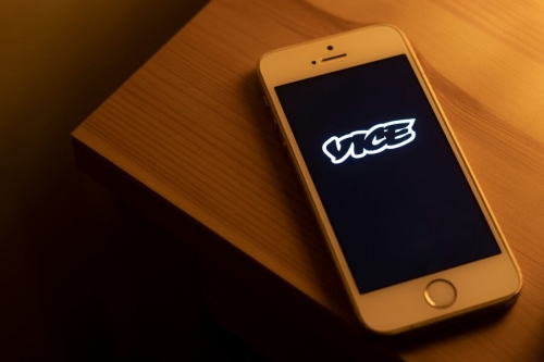 Американский медахолдинг Vice объявил себя банкротом 