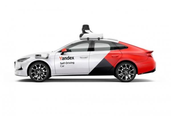 Беспилотные такси "Яндекс" стали работать в Москве