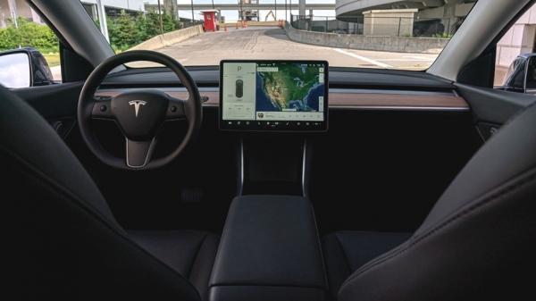 Tesla готовит компактный кроссовер Model 2: первое изображение