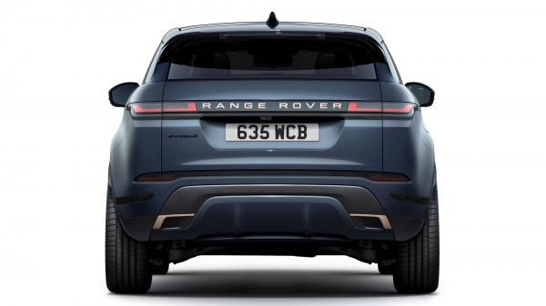 Обновлённый Range Rover Evoque: упрощённый салон и более лаконичная «оптика»