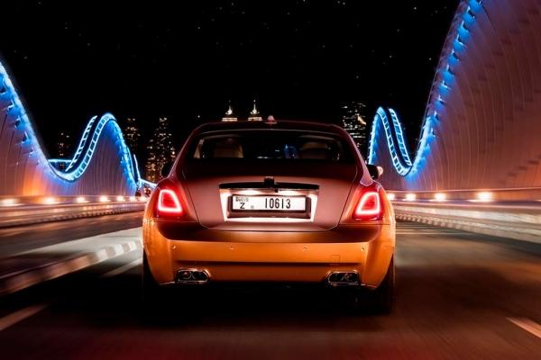 Дубайский шоу-рум представил эксклюзивно оформленный Rolls-Royce Ghost Extended