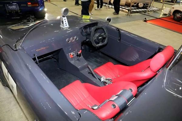 Японцы показали эффектную реплику Porsche 356 Speedster на базе Daihatsu Copen