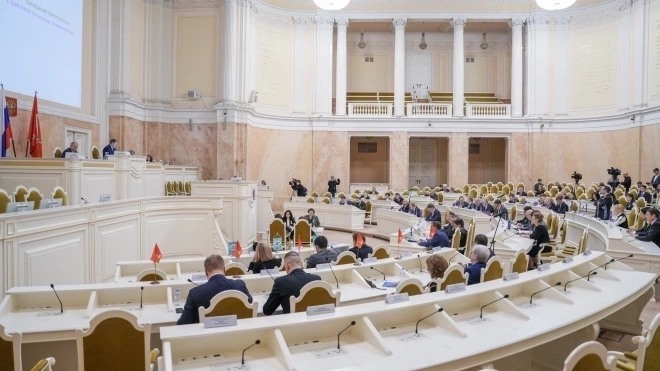 Петербургский ЗакС рассмотрит законопроект о роспуске МО "Лиговка-Ямская" 