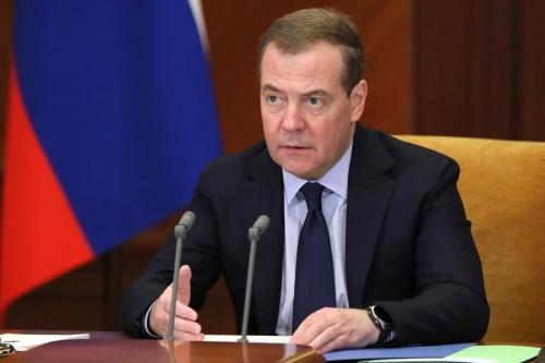 Медведев заявил, что ядерный апокалипсис возможен 
