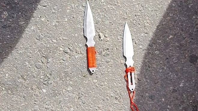 В Кингисеппе Росгвардия обезвредила пугателя граждан метательными ножами
