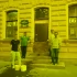 Жители дома Макаровых и градозащитники замуровали кирпичом незаконные дверные проёмы