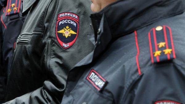 Петербуржец отделался штрафом в 40 тысяч рублей за удар локтем в голову сотрудницы полиции
