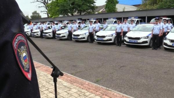 Полицейские ДНР получили новые автомобили