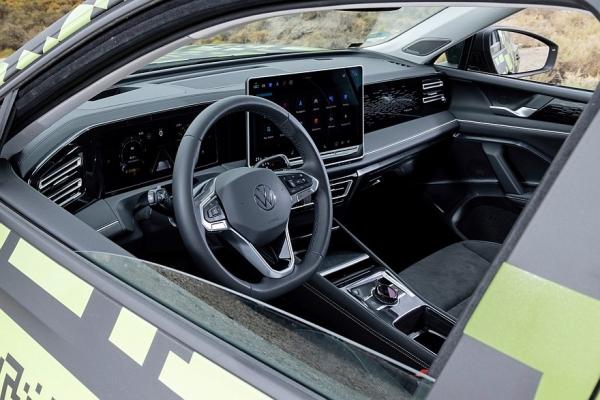 Volkswagen показал в действии одну из фишек Tiguan нового поколения