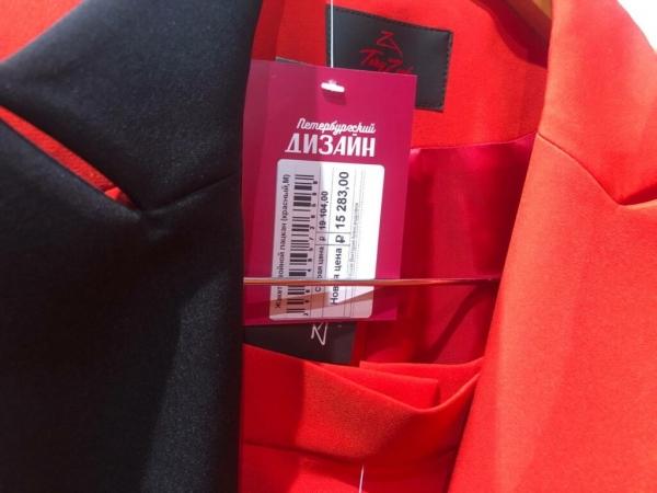 Выбора нет: петербургским модникам приходится тратиться на дорогую одежду локальных брендов с руки Смольного
