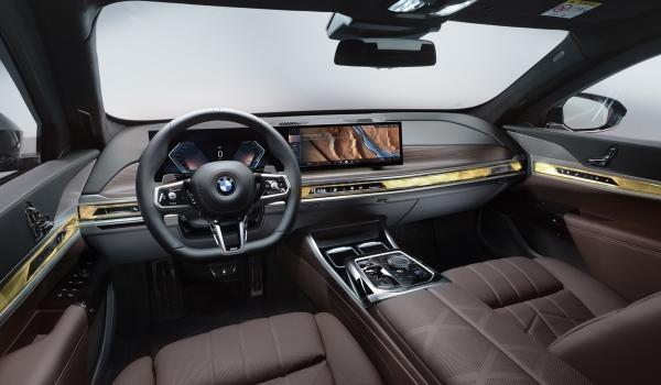 Новая «семерка» BMW: теперь и броневик (включая электрический i7)