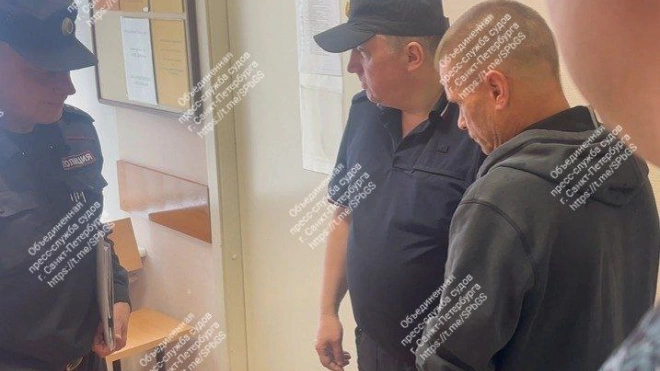 Обвиняемый в поджоге военкомата в Петербурге заключен под стражу