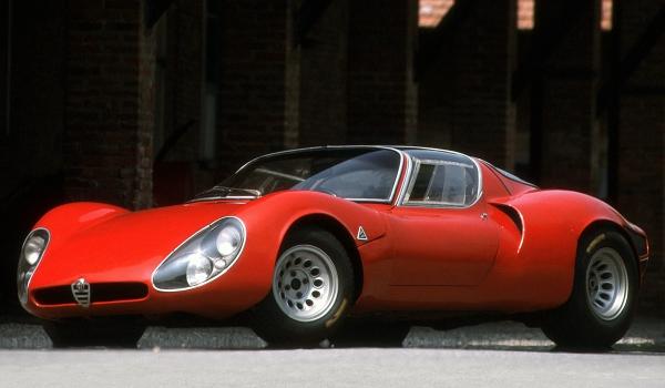 Представлен суперкар Alfa Romeo 33 Stradale
