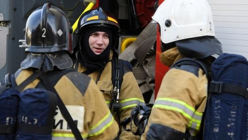 В МЧС сообщили о локализации пожара в автосервисе в подмосковном Домодедово 