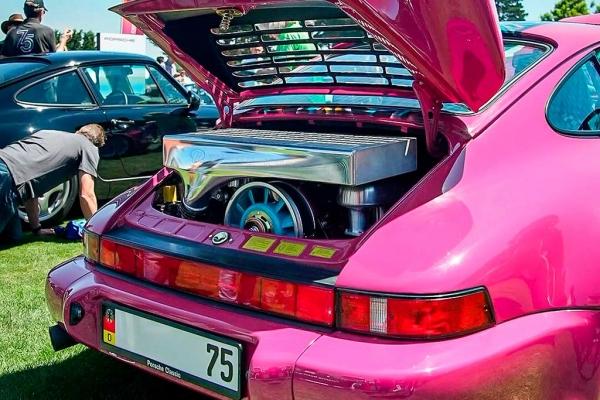 Тюнеры из Galpin представили 850-сильный розовый Porsche 930 Turbo Slantnose