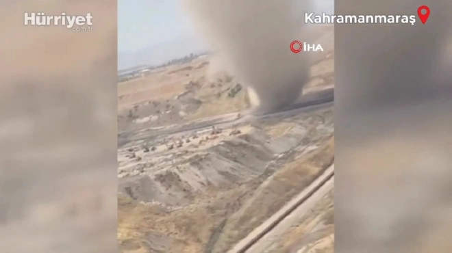 В Турции очевидцы засняли гигантский торнадо0