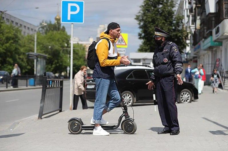 Более 3,2 тыс. нарушений ПДД велосипедистами и самокатчиками выявили в ходе рейда в Зеленограде и Москве 12–13 августа