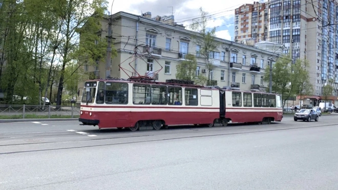 Ремонтные работы на мосту Александра Невского изменят маршруты двух трамваев в ночь с 5 на 6 августа