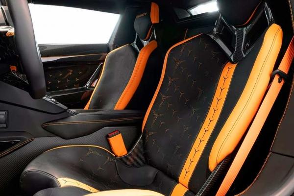Mansory Carbonado GTS: уникальный вариант Lamborghini Aventador от немецких тюнеров