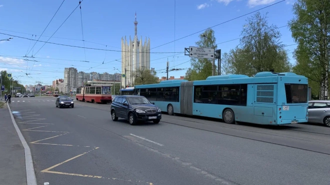 В Петербурге за 2023 год появилось почти 400 новых "умных" трамваев и троллейбусов