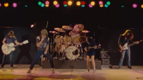 AC/DC вернутся на сцену с новым барабанщиком