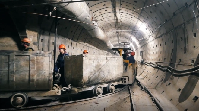 Работы на ветке петербургского метро от "Казаковской" до "Путиловской" затруднил спор подрядчиков
