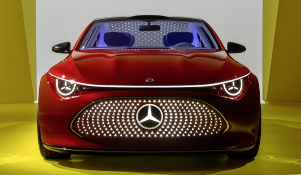Будущий Mercedes-Benz CLA и 2500 звездочек