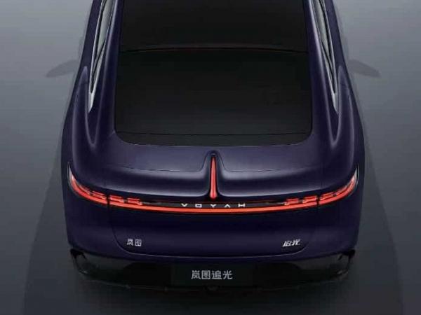 Опубликованы официальные изображения гибридной версии седана Voyah Zhuiguang