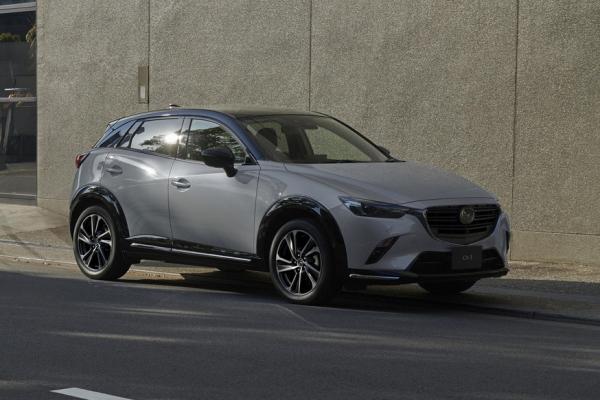 Кроссовер Mazda CX-3 нового модельного года: планшет побольше и отказ от механики