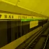 В метро Петербурга на синей ветке движение поездов останавливали из-за упавшего на рельсы самоката