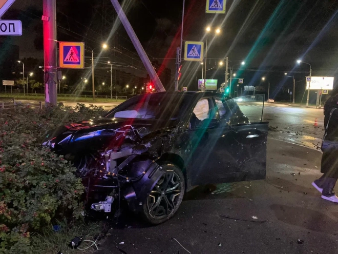 Водитель Renault погиб в жётской аварии в Красносельском районе1