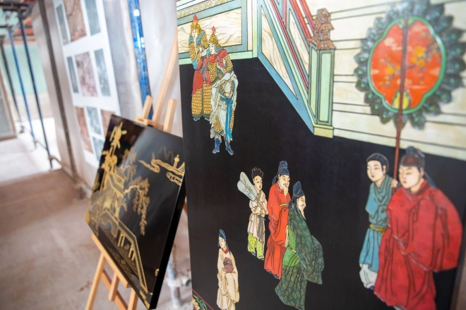 Китайские мастера воссоздадут 155 лаковых панно XVIII века для личных апартаментов Екатерины II