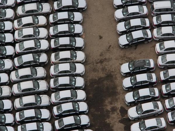 Пристрелить, чтобы не мучился: бюджету страны китайские авто выгоднее машин АВТОВАЗа