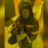 На Ударников сотрудники МЧС спасли из огня семью с тремя собаками