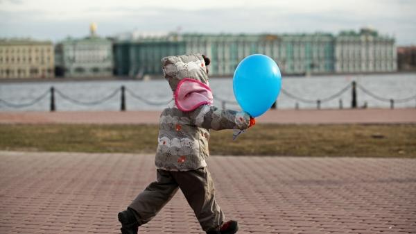 На осенние каникулы российские путешественники с детьми чаще всего отправляются в город на Неве